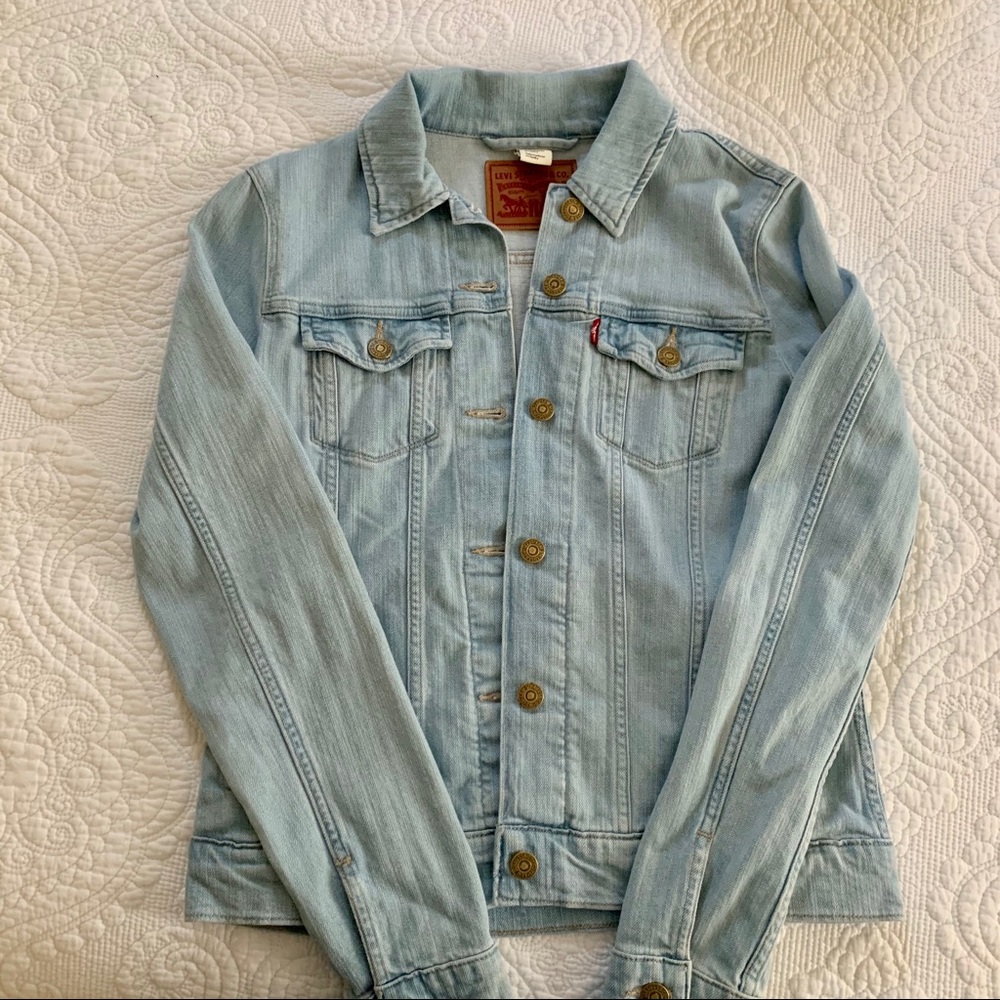 Levi’s Denim / Jean Jacket